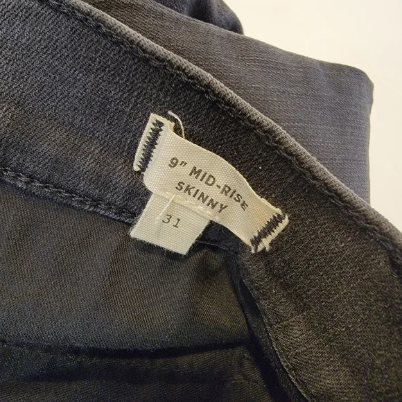 Madewell Mid-Rise Skinny Jean Black Sea Distressed Size 31 NWT! Style H2230 - Picture 12 of 16